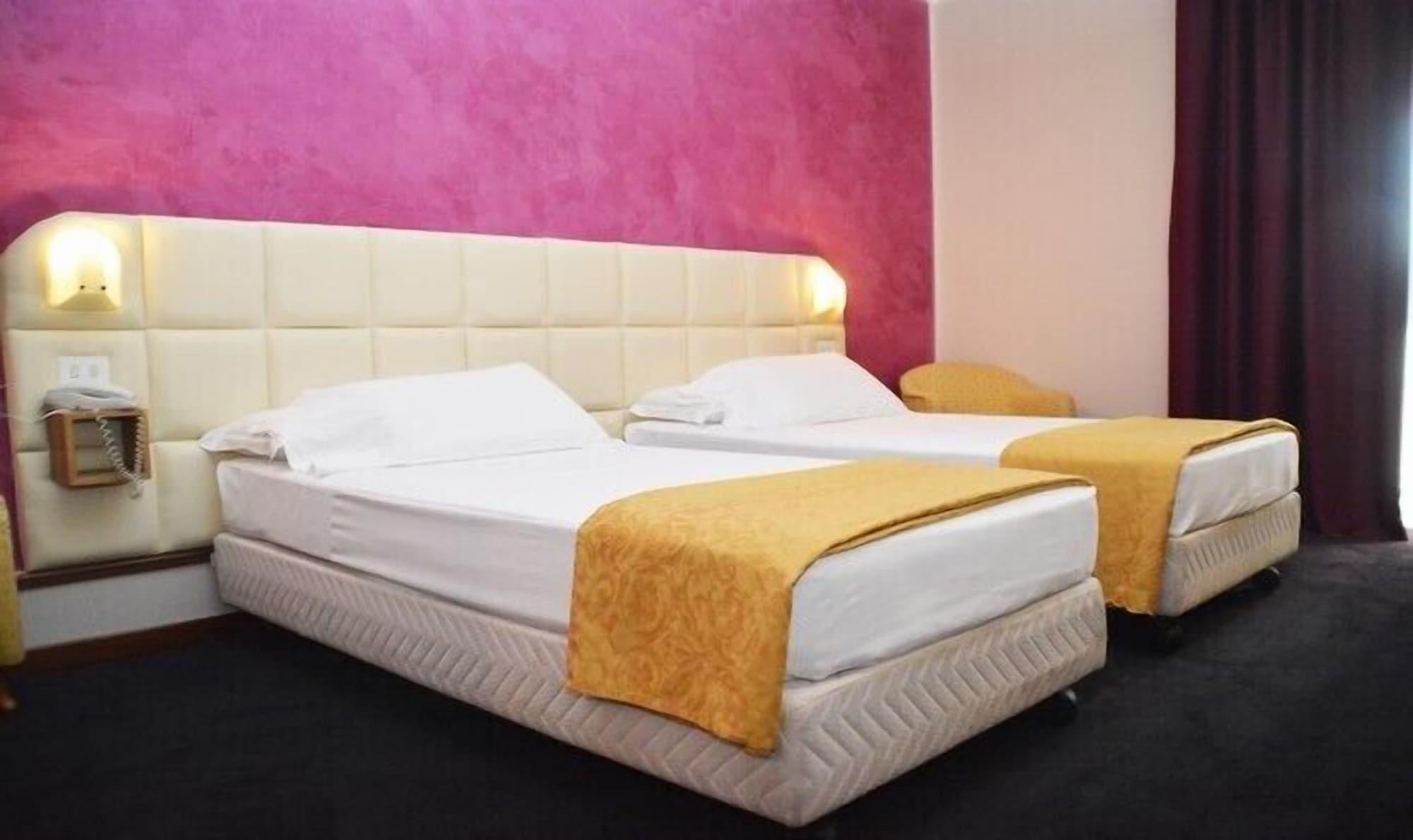 Hotel Delta Florence Calenzano Esterno foto