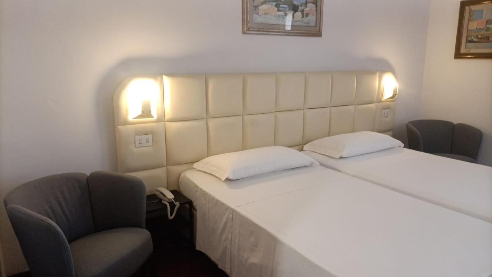Hotel Delta Florence Calenzano Esterno foto